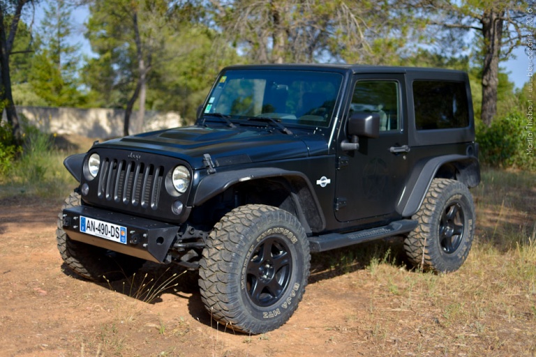 JeepJKnoiremat1 Photographe Aix en Provence BleuOcean Martial Thiebaut